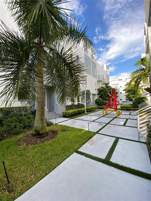 Primary Photo - 9181 NW 33rd St