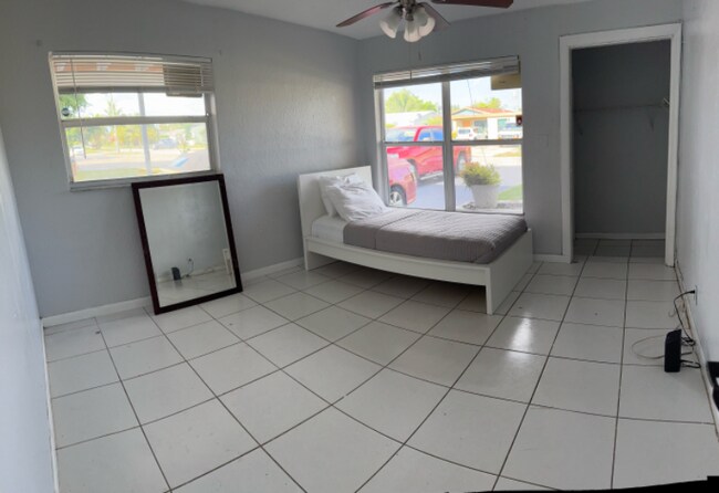 Foto del edificio - 548 NW 2nd Way