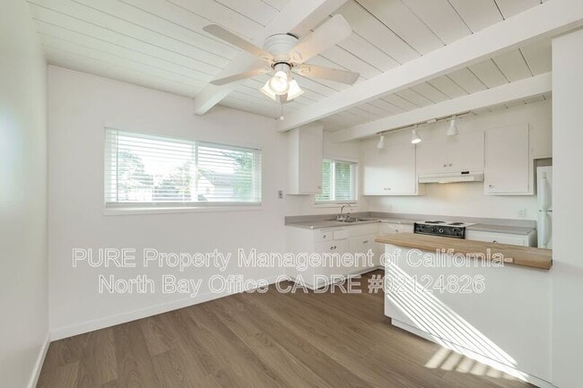 Building Photo - 3695 Sonoma Ave