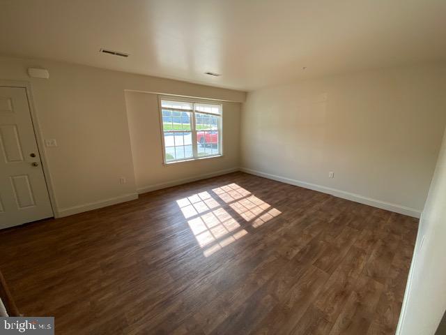 Building Photo - 106 Redstone Dr