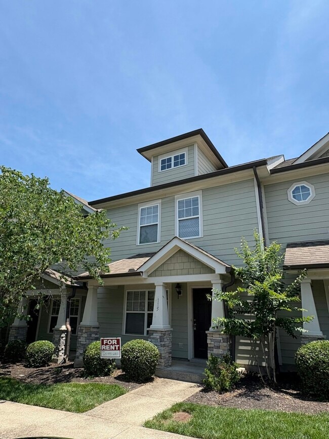 Photo - 553 Rosedale Ave Townhome