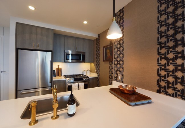 Foto del edificio - 515 W 38th St