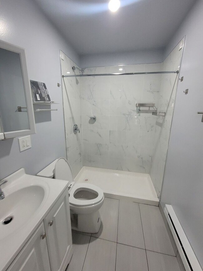 Foto del edificio - 427-429 W. Queen Lane