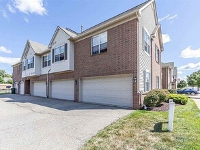 Building Photo - 663 Worthington Dr