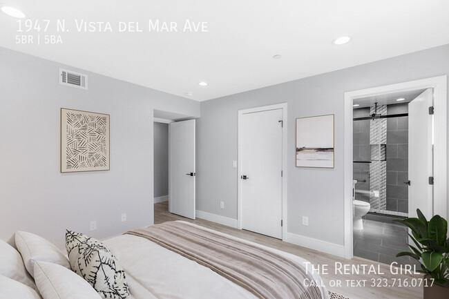 Foto del edificio - Hot-to-Go 5BR Townhome in Hollywood Dell w...