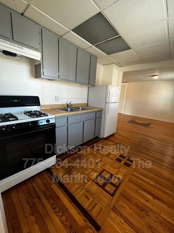 Building Photo - 40 Caliente St