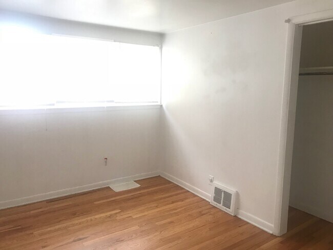 Foto del edificio - 720 E 17th St