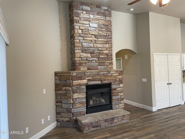 Building Photo - 17416 N 170th Ln