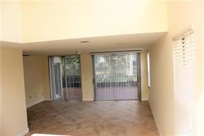 Foto del edificio - 4 br, 2.5 bath House - 256 NW 118th Dr