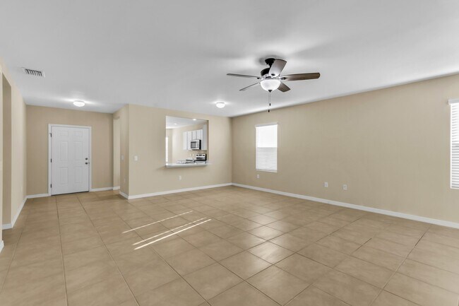 Building Photo - 3310 Acapulco Cir