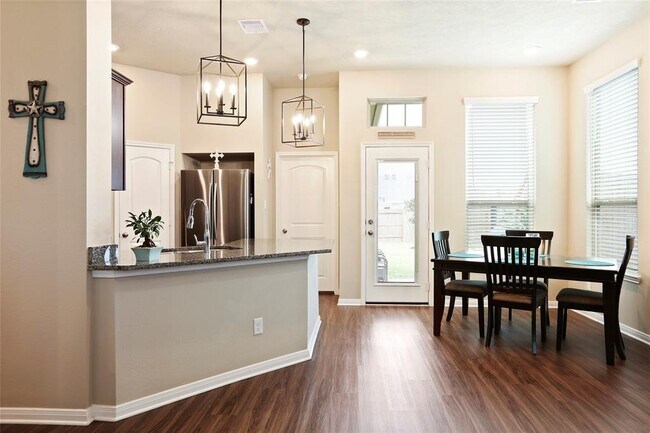 Building Photo - 126 Scenic Hills Ct