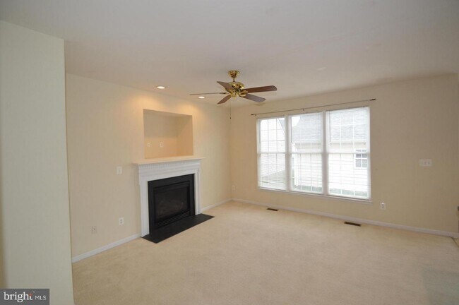 Building Photo - 42555 Pelican Dr