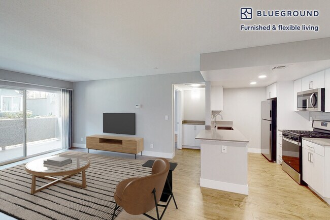 Foto del edificio - 3831 Orchid Ln