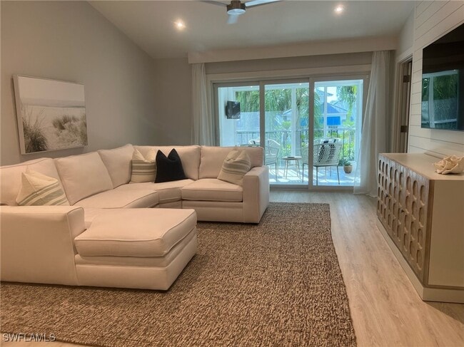 Foto del edificio - 7713 Jewel Ln