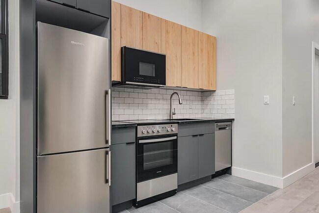 Building Photo - 20 Saint Marks Place