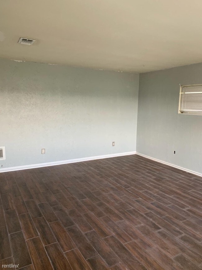 Building Photo - 3 br, 1 bath House - 3122 N Florida Ave