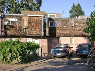 Primary Photo - Oak Springs Apartments