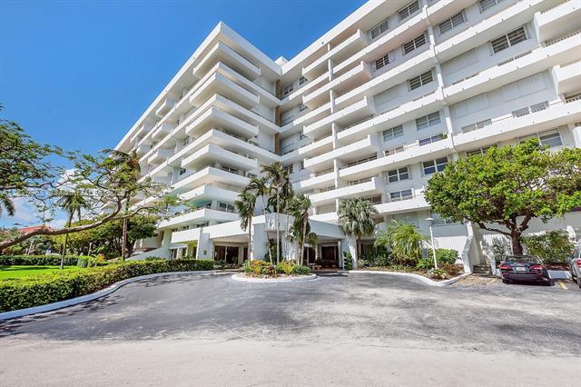 Foto del edificio - 155 Ocean Lane Dr