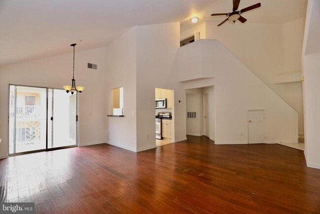 Foto del edificio - 5928 Founders Crossing Ct