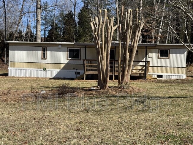 Building Photo - 210 Markley Dr