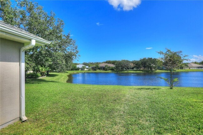 Foto del edificio - 113 Drake Way