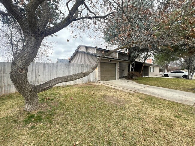 Foto del edificio - 10610 W Hinsdale St