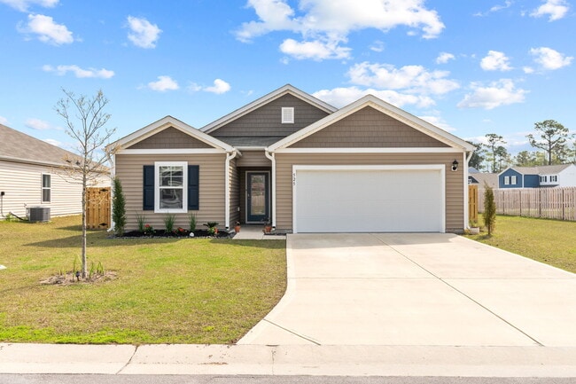 Building Photo - 525 Birdsong Dr