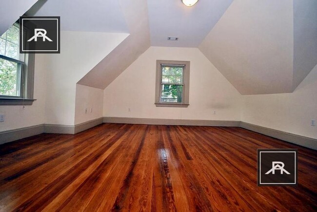 Foto del edificio - 6 bedroom in Brighton MA 02135