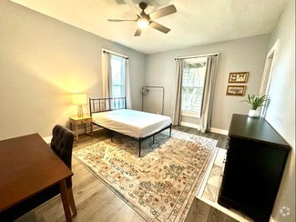 Unit 6 - 1215 S Preston St