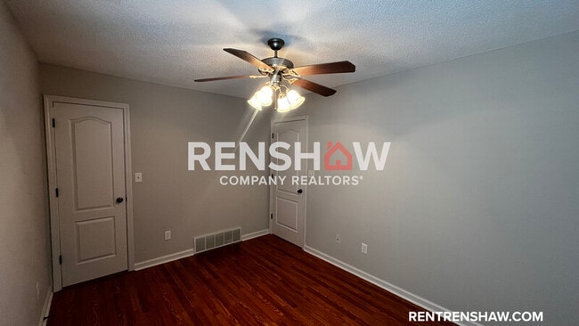 Foto del edificio - 1182 S Collierville Arlington Rd