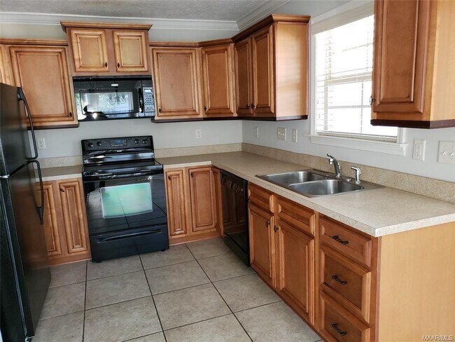 Foto del edificio - 8708 Lindsey Ln