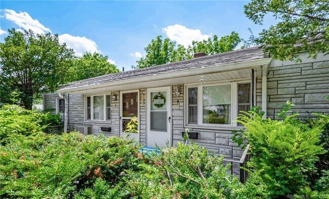Building Photo - 9 Hazelmere Ct