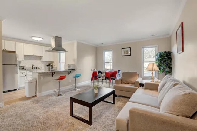 Foto del edificio - 2225 Summit St