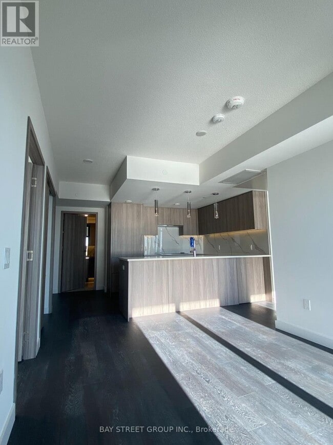 Building Photo - 3 Concord Cityplace Wy