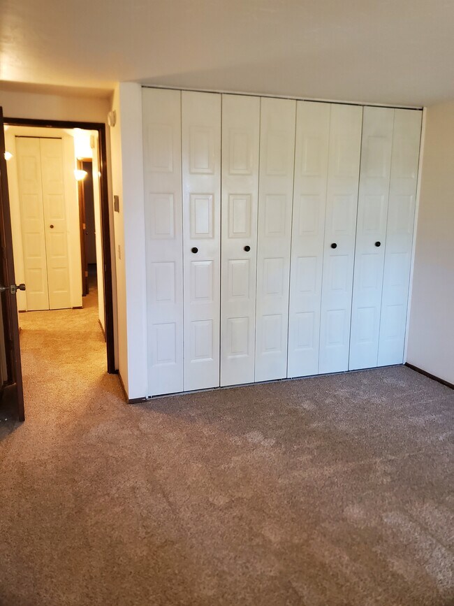 Foto del edificio - 2671 Woodstone Pl