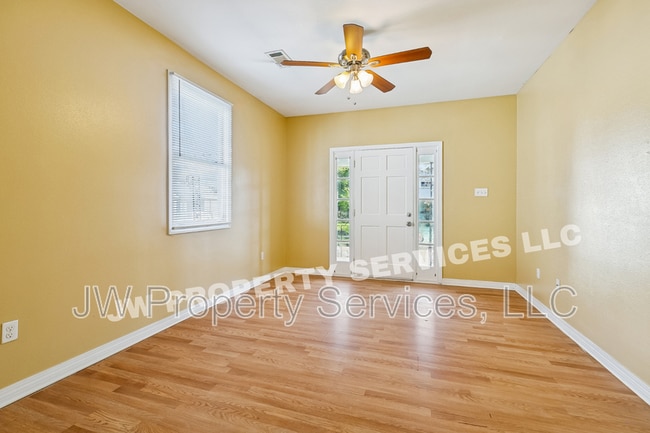 Building Photo - 2522 N Tonti St