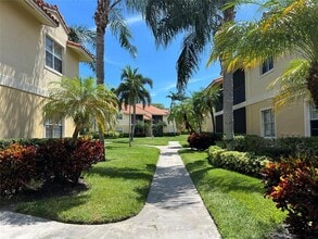 Building Photo - 1241 SW 46th Ave
