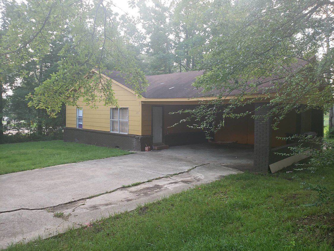 Building Photo - 119 Co Rd 1465