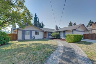 Building Photo - 12157 SE 68th Pl