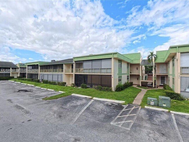 Building Photo - 4133 NW 88th Ave