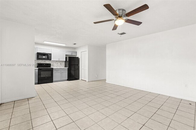 Building Photo - 28145 SW 142nd Ct