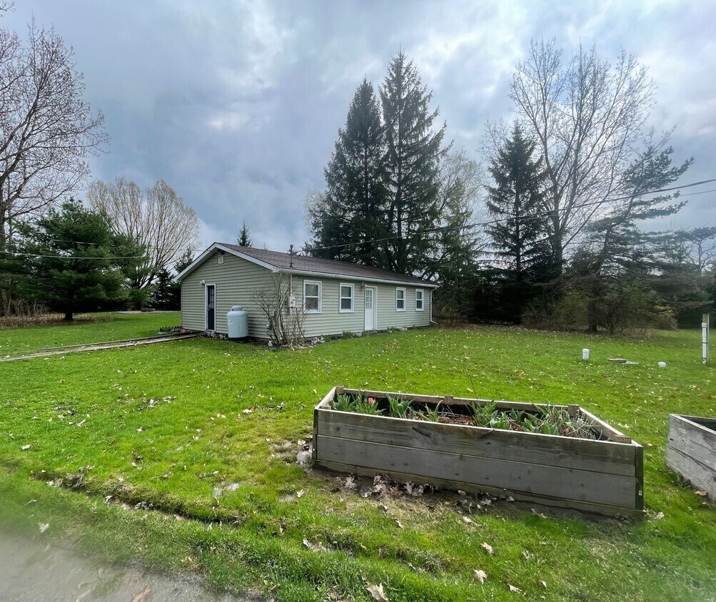 Primary Photo - Trumansburg 2 Bedroom Home