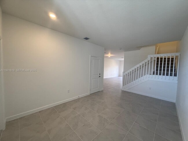 Foto del edificio - 2746 SE 24th Terrace