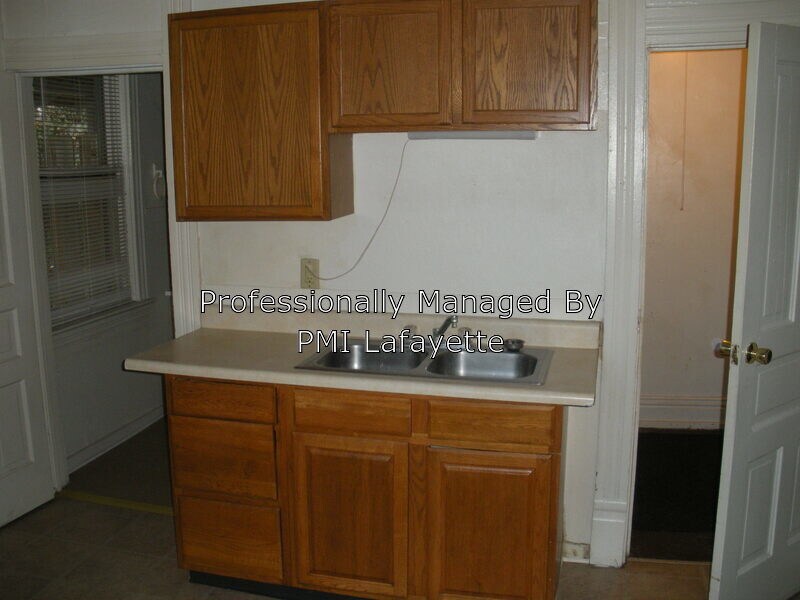 Primary Photo - 219 S 4th St