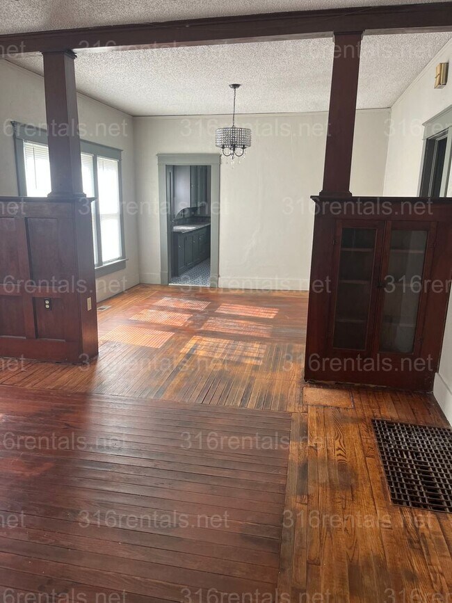 Foto del edificio - $1150 - 3 bed 1 bath - Single Family Home