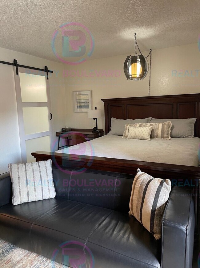 Foto del edificio - 2450 Lymbery St