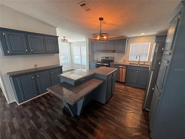 Building Photo - 1827 Leesburg Blvd