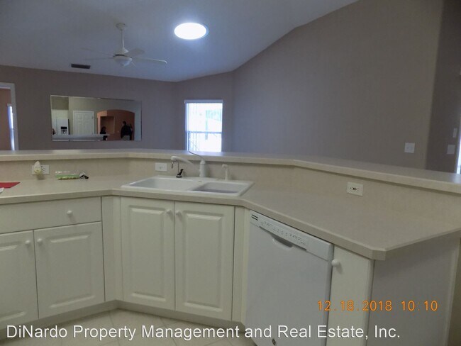 Foto del edificio - 4 br, 3 bath House - 1695 Town Park Dr.