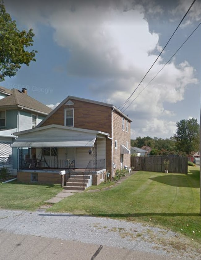 Building Photo - 3728 Essex Ave