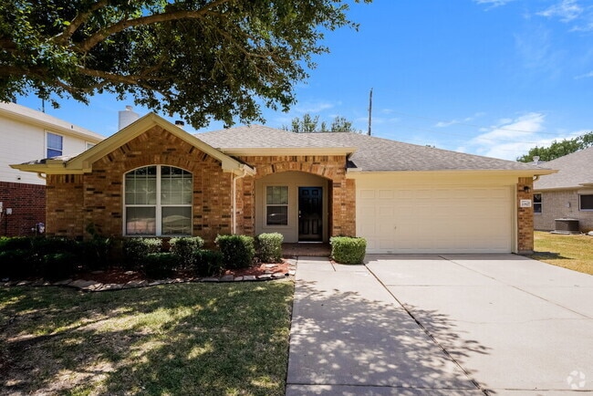 Building Photo - 20827 Oak Rain Ct